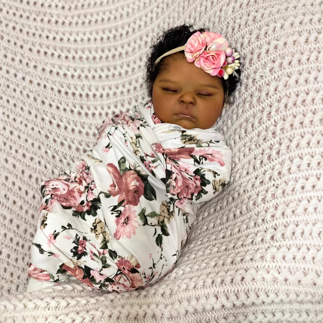 Reborn Baby Doll Silicone Realistic - Brzoskwinie z ciemnej skóry 19 cali